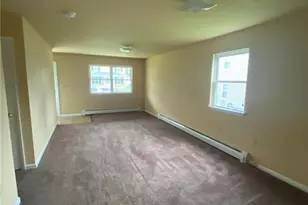 28 W 3rd St, Wind Gap Boro, PA 18091 - Photo 4