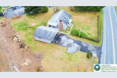 17 Mahoning Drive E, Lehighton Boro, PA 18235 - Photo 4