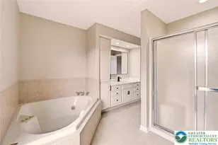 2243 Oakwood Ct, Lowhill Twp, PA 18051 - Photo 54