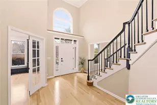 2243 Oakwood Ct, Lowhill Twp, PA 18051 - Photo 10