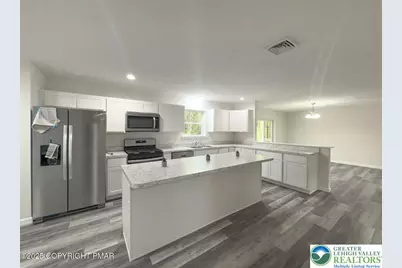 196 Dogwood Lane, Polk Twp, PA 18058 - Photo 2