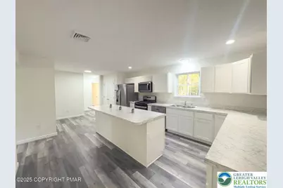 196 Dogwood Lane, Polk Twp, PA 18058 - Photo 4