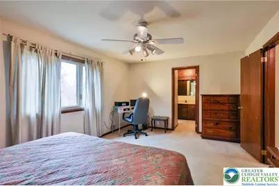 7933 Trails End, Upper Macungie Township, PA 18051 - Photo 16