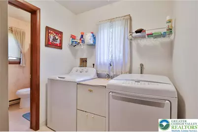 7933 Trails End, Upper Macungie Township, PA 18051 - Photo 14