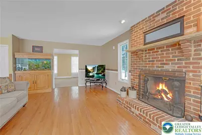 210 Evergreen Court, Ross Twp, PA 18353 - Photo 6