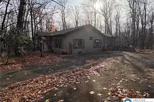 1433 Deer Path Dr, Lehigh Township, PA 18088 - Photo 6