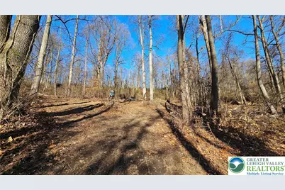 4057 Sherry Hill Road, Lower Saucon Township, PA 18055 - Photo 8