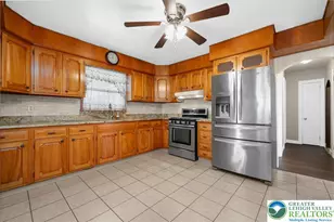 1819 10th St, Bethlehem Township, PA 18020 - Photo 8