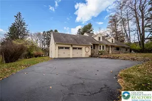 510 Pine Top Trail, Bethlehem City, PA 18017 - Photo 4