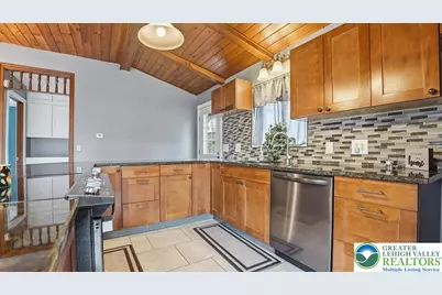 96 Lenape Trail, Upper Mt Bethel Twp, PA 18343 - Photo 18