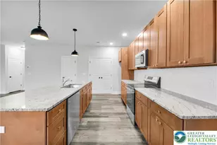 6 W 1st St, Northampton Boro, PA 18067 - Photo 6