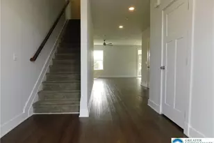 1674 Best Pl, Bethlehem, PA 18017 - Photo 2