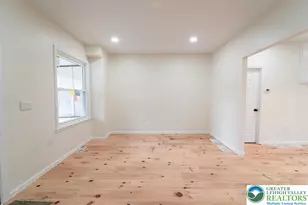 20 W Raspberry St, Bethlehem City, PA 18018 - Photo 8