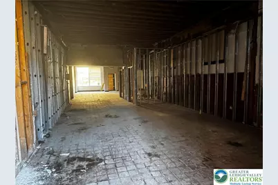 109 S Main Street, Nazareth Boro, PA 18064 - Photo 18