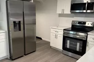 1117 Whitney Ave, Palmer Twp, PA 18045 - Photo 2