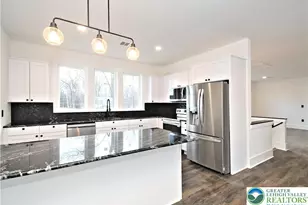 501 Skyline Dr, Allentown City, PA 18103 - Photo 10