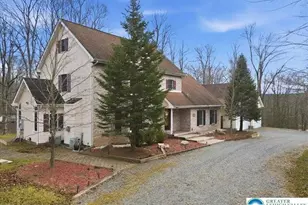 322 Scenic Dr, Tobyhanna Twp, PA 18610 - Photo 2