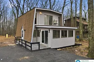 3217 Hamlet Dr, Coolbaugh Twp, PA 18466 - Photo 2