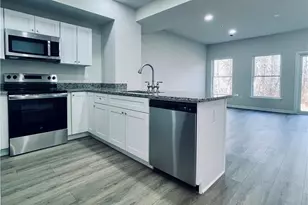 314 Barber St, Allentown City, PA 18103 - Photo 2