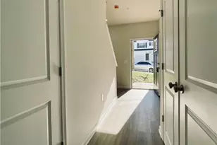 318 Barbers St, Allentown, PA 18103 - Photo 12