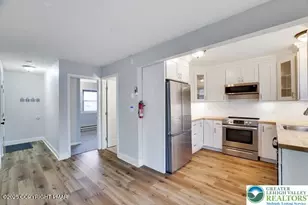 9390 Birch Ln, Coolbaugh Twp, PA 18466 - Photo 4