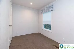 465 Royal Manor Rd, Williams Township, PA 18042 - Photo 6