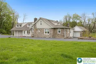 1790 Friedensville Rd, Lower Saucon Township, PA 18015 - Photo 4