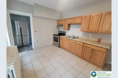 327 N 13th Street, Allentown City, PA 18102 - Photo 4