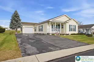 727 Kykuit Pl, Forks Twp, PA 18040 - Photo 1