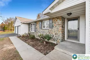 670 Cider Press Rd, Williams Township, PA 18042 - Photo 2