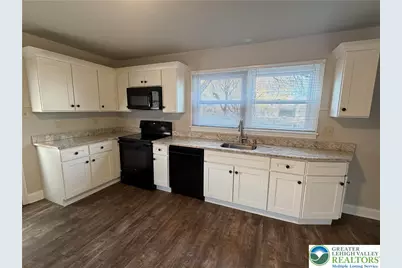 32 N Front Street, Coplay Boro, PA 18037 - Photo 6