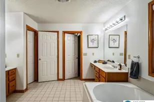 2121 Warwick Cir, Coolbaugh Twp, PA 18466 - Photo 40