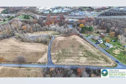 4828 Huckleberry Road, South Whitehall Township, PA 18069 - Photo 12