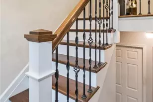 368 Oxford Dr, Bethlehem City, PA 18017 - Photo 8