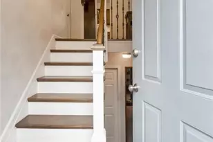 368 Oxford Dr, Bethlehem City, PA 18017 - Photo 6