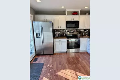 656 Honeysuckle Way, Pennsburg Boro, PA 18073 - Photo 6