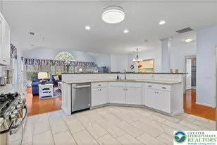 60 Glenmoor Cir N, Palmer Twp, PA 18045 - Photo 12