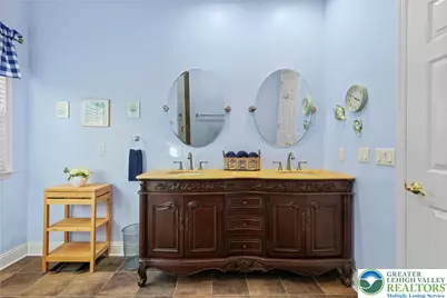 60 Glenmoor Circle N, Palmer Twp, PA 18045 - Photo 22