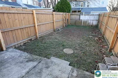 113 W Frankford Street, Bethlehem City, PA 18018 - Photo 2