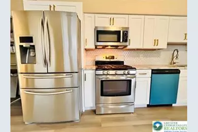 405 N 6th Street, Allentown, PA 18102 - Photo 4