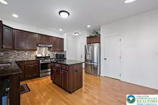 17 Stone Creek Court, Palmer Twp, PA 18045 - Photo 6