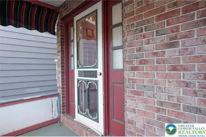 228 W Abbott Street, Lansford Boro, PA 18232 - Photo 6