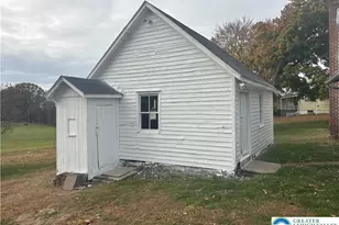 654 Youngs Hill Rd, Plainfield Township, PA 18040 - Photo 8