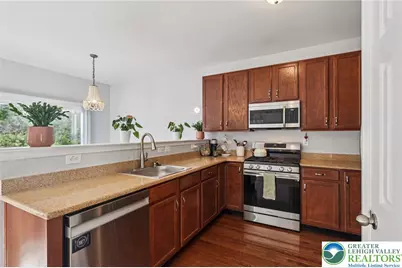 1055 King Way, Upper Macungie Township, PA 18031 - Photo 14