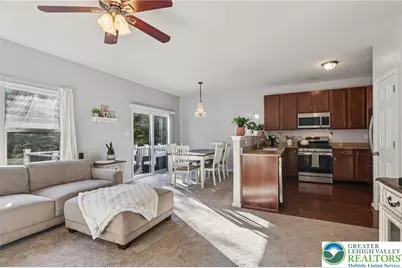 1055 King Way, Upper Macungie Township, PA 18031 - Photo 10