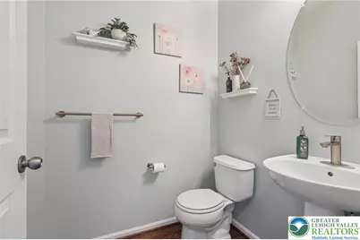 1055 King Way, Upper Macungie Township, PA 18031 - Photo 16