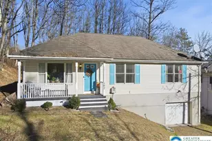 102 Longshore Cir, Smithfield Twp, PA 18302 - Photo 4