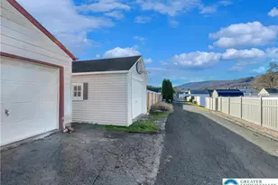 29 Hess Ave, Hellertown Boro, PA 18055 - Photo 32