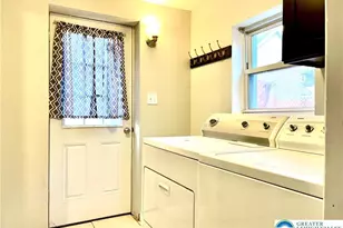 909 Bushkill St, Easton, PA 18042 - Photo 16