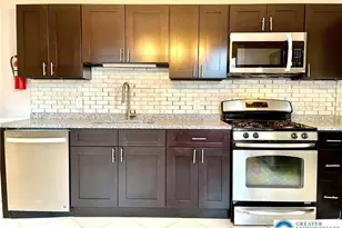 909 Bushkill St, Easton, PA 18042 - Photo 12